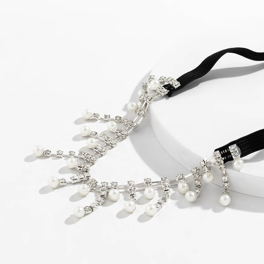 Silver Plated Thigh Chain With Faux Pearls And Rhinestones : ASX1224BJ188S