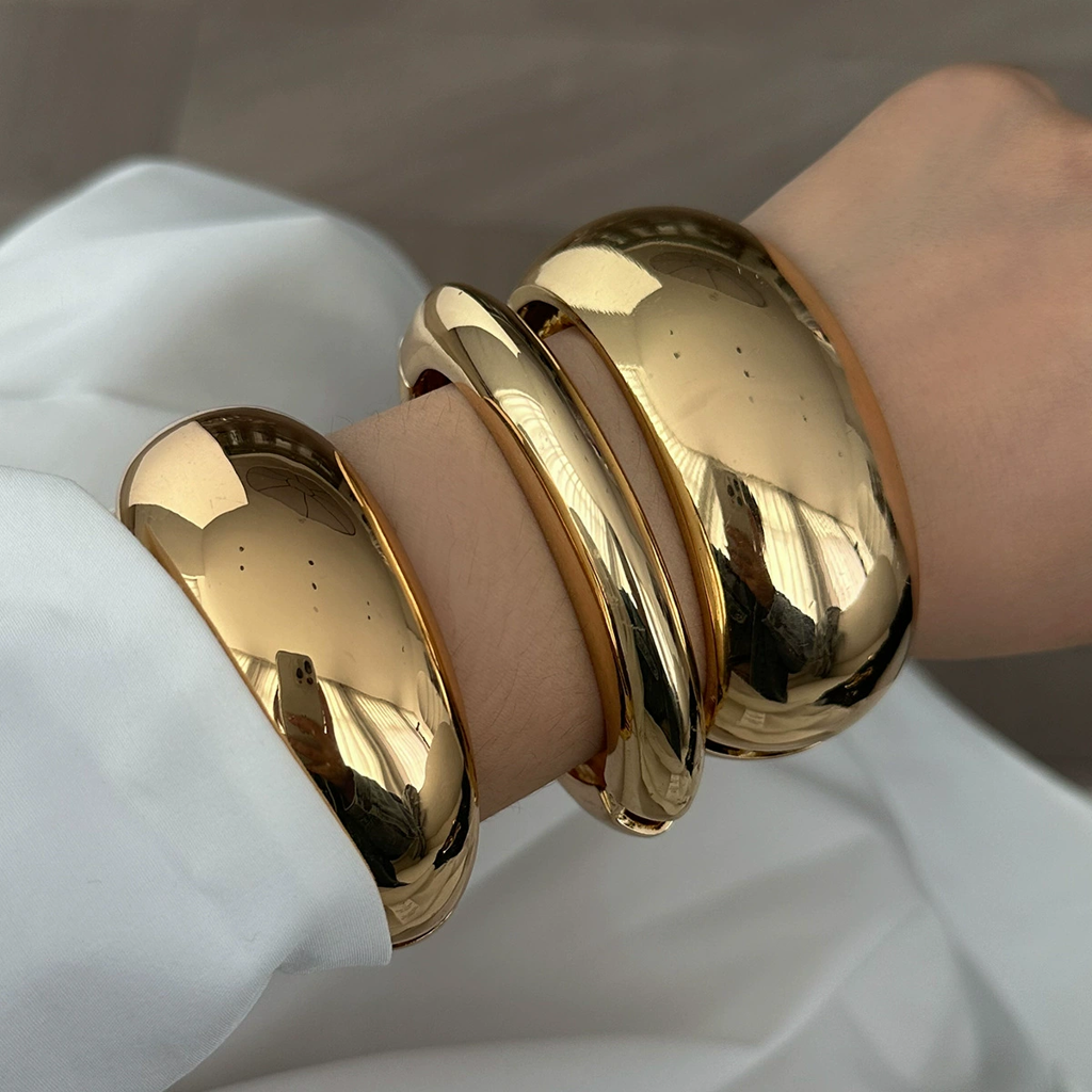 Gold Plated Glossy Bold Chunky Statement Open Bangle Bracelet : AMU0125B731G