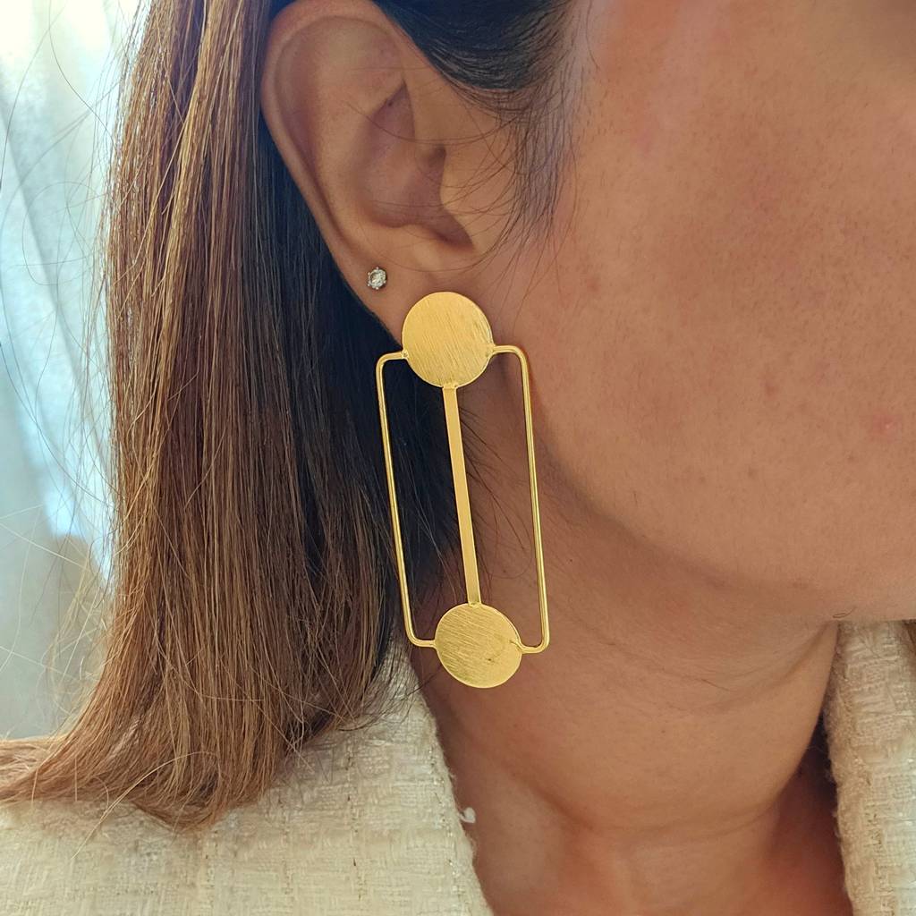 Olivia Brass Earrings : TAA-9999904734171-EARRING