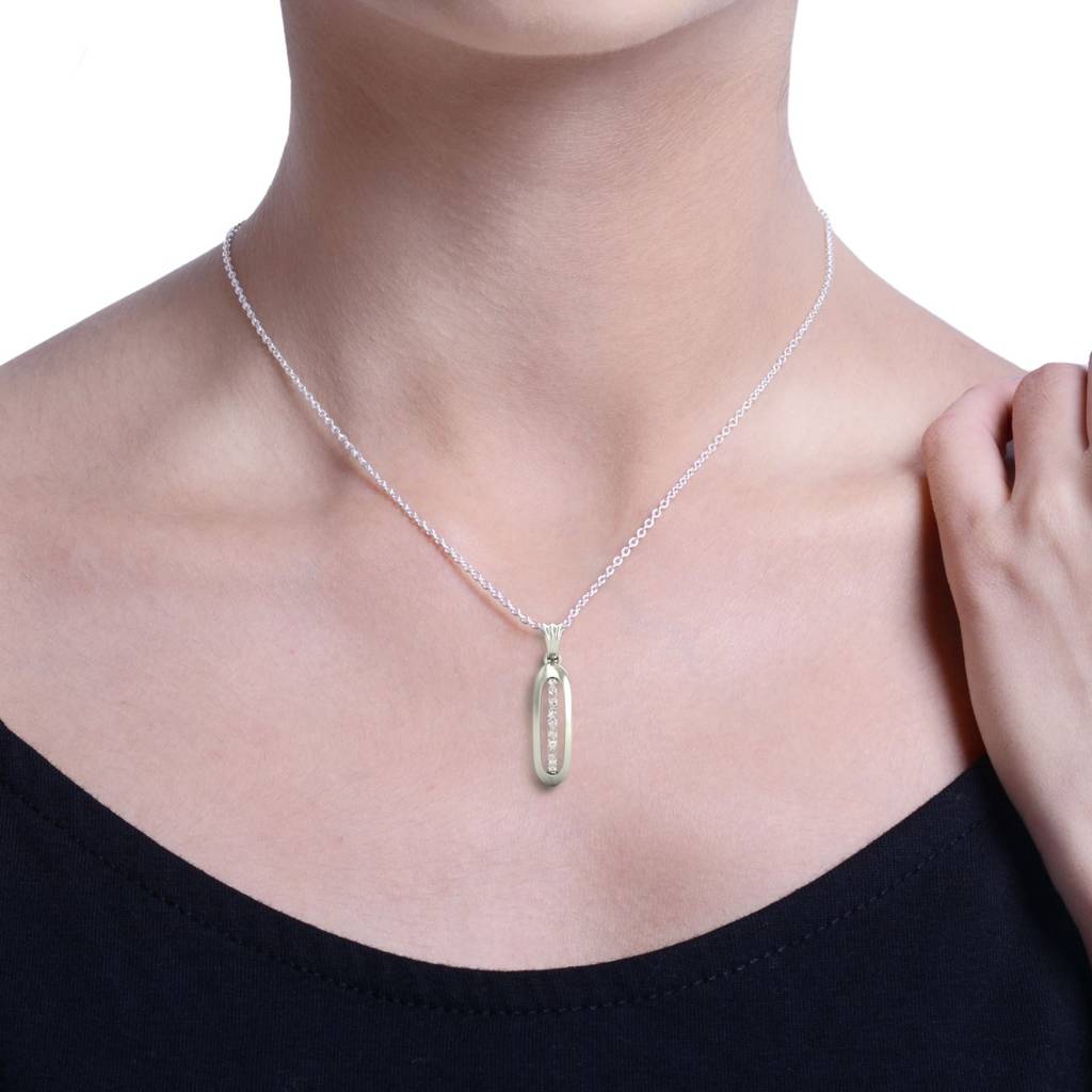 KuberBox 18K White Gold Elongated Eliteness Pendant