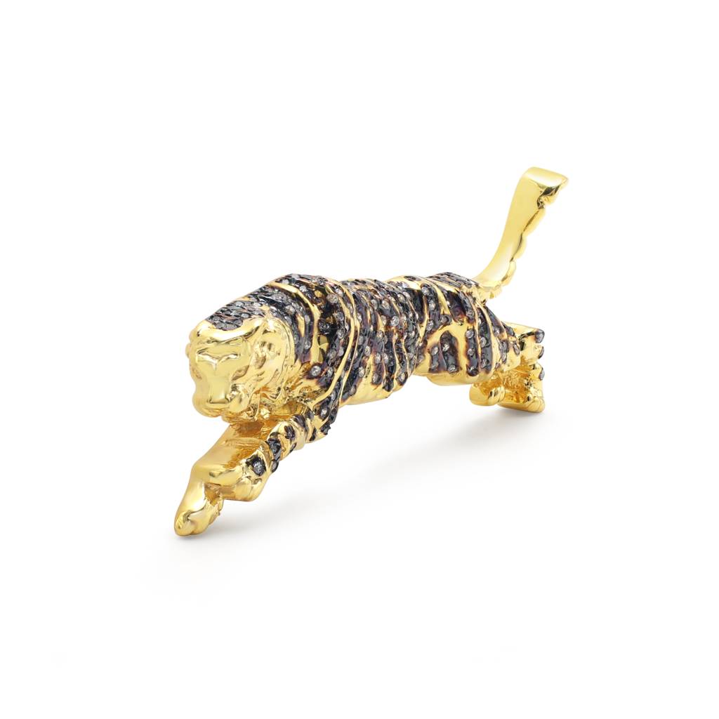 Silent Hunter Brooch : P3003