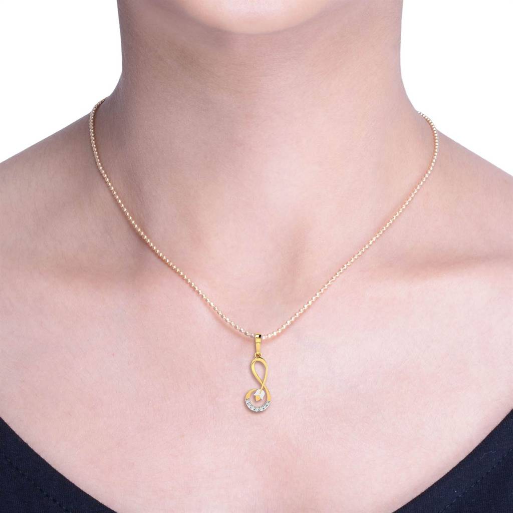 KuberBox 18K Yellow Gold Aamina Blossom Pendant