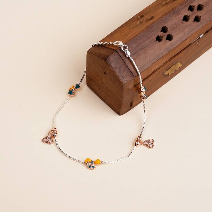 Breezy Bowtique Anklet : PA56