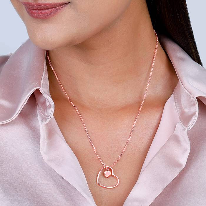 Anushka Sharma Rose Gold Heart Necklace : PD003