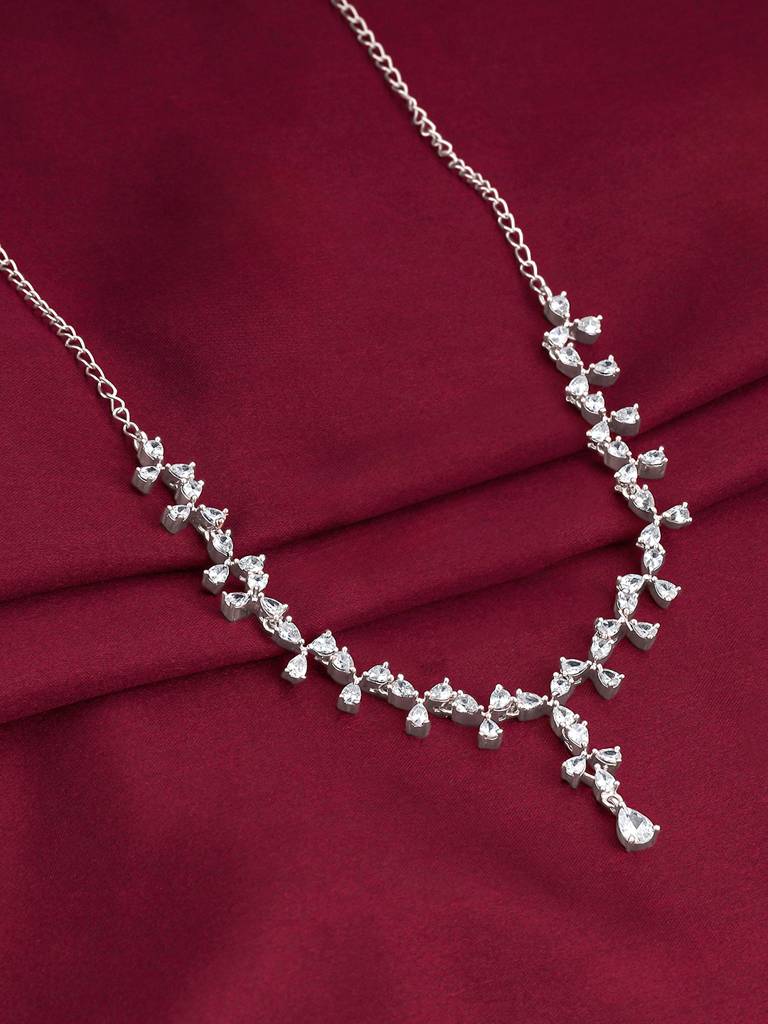 Silver Sparkling Beauty Necklace : PD01095