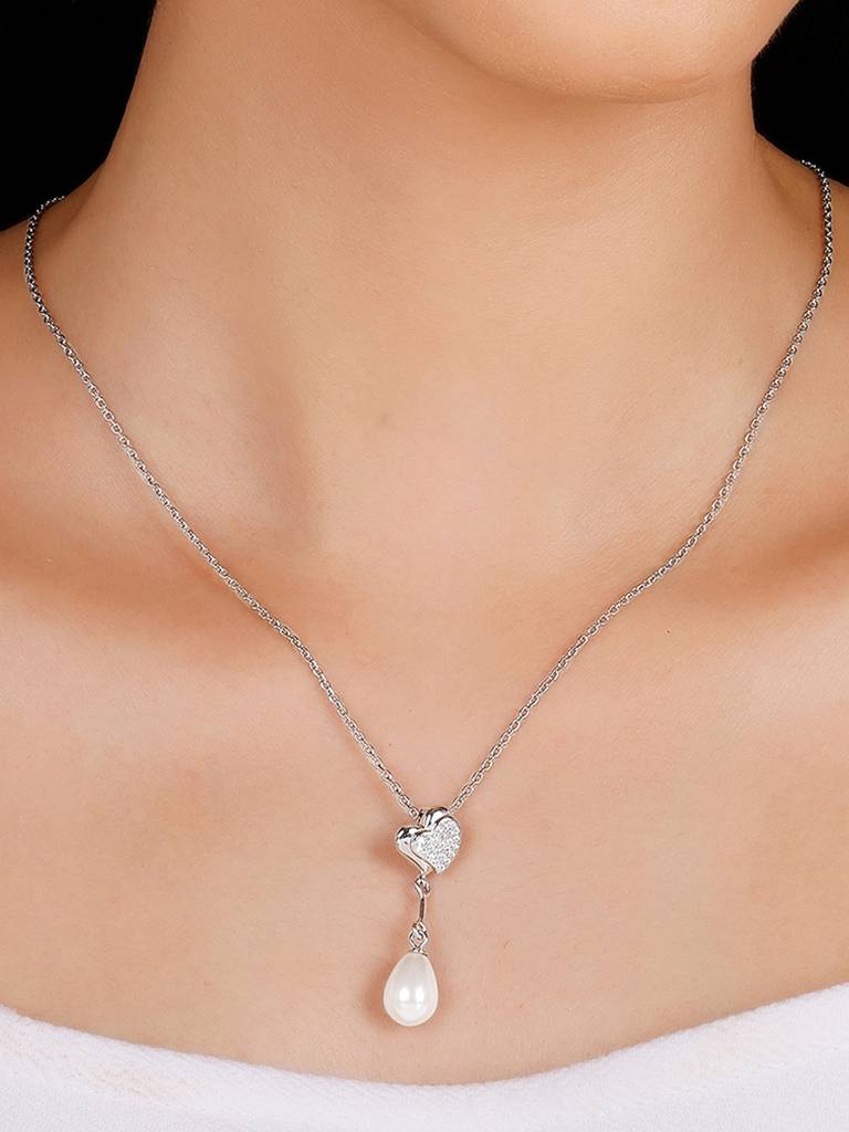GIVA 925 Sterling Silver Sparkling Hearts and Pearl Pendant with Link Chain