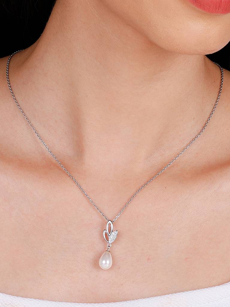 GIVA 925 Sterling Silver Leafy Pearl Pendant with Link Chain