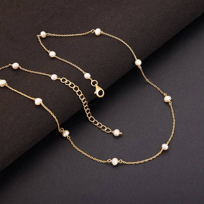 Golden Delicate Pearl Necklace : PD01563