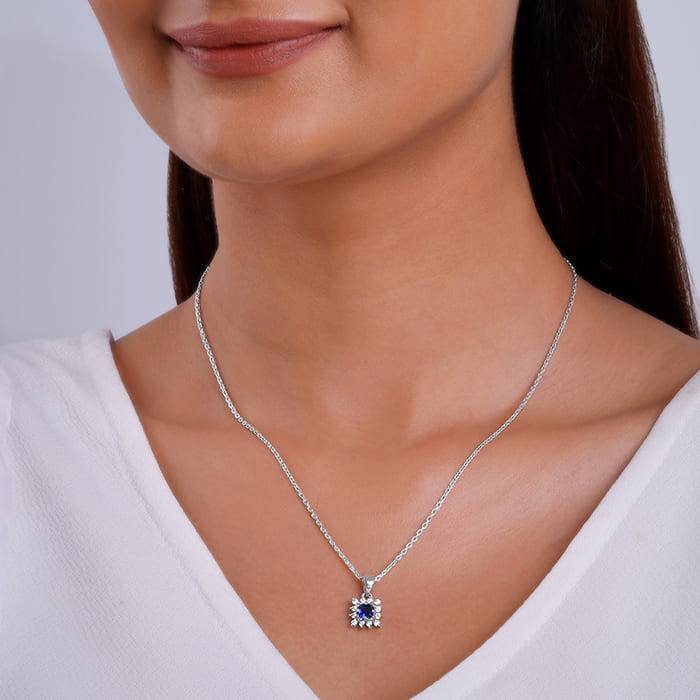 Anushka Sharma Silver Royal Blue Pendant With Link Chain : PD0156
