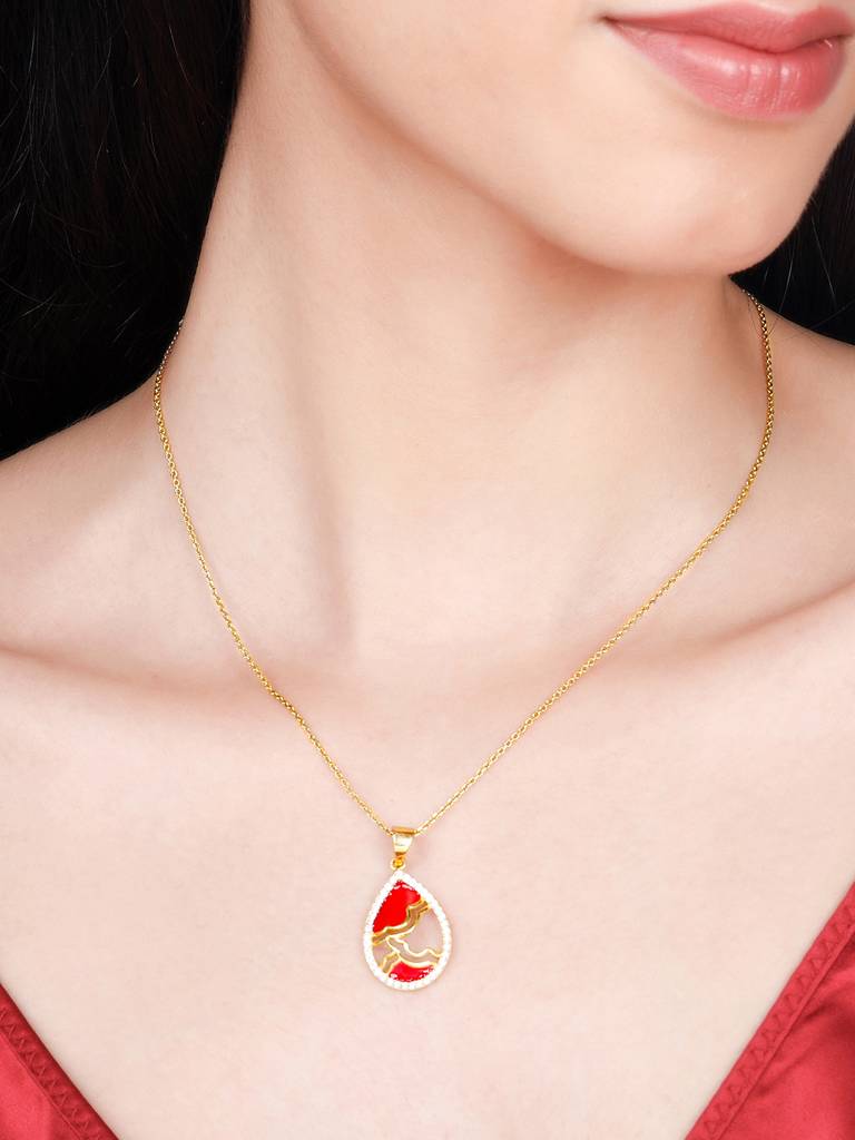GIVA 925 Sterling Silver Golden Royal Heritage Pendant with Link Chain