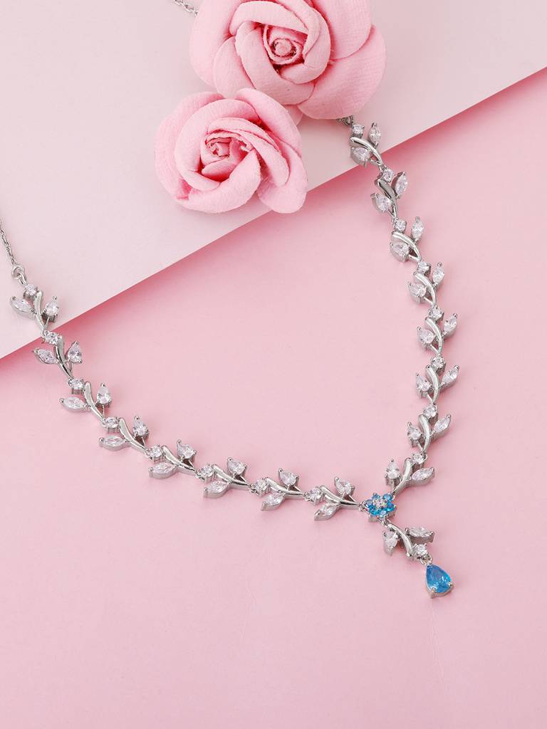 Giva 925 Sterling Silver Blue Daisy Necklace