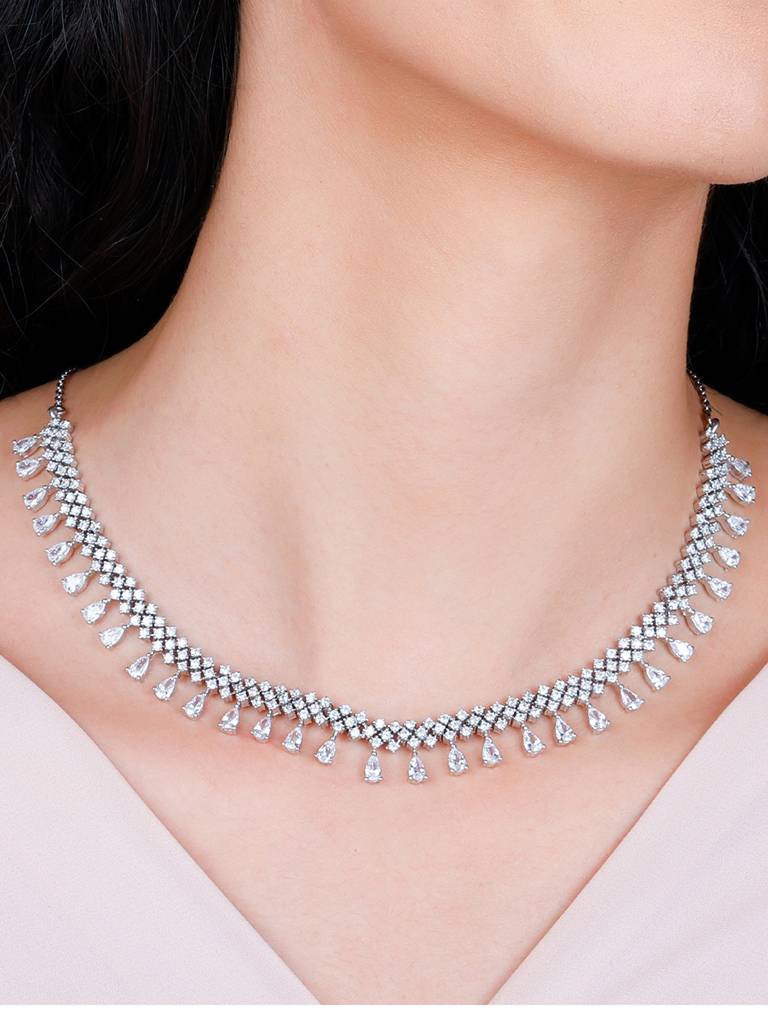 Giva 925 Sterling Silver Sparkling Star Necklace