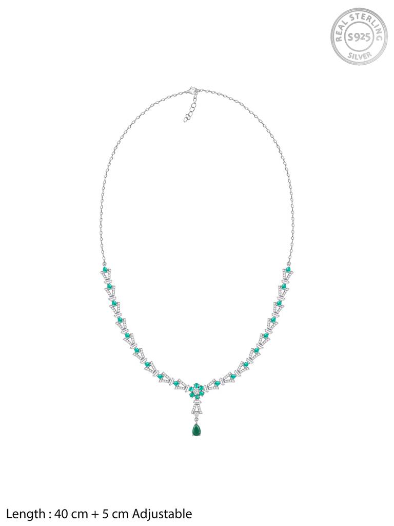 Giva 925 Sterling Silver Green Carnation Necklace