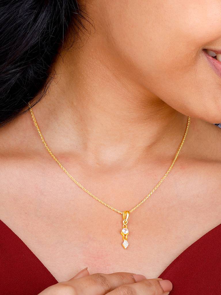 Giva 925 Sterling Silver Golden Sparkling Arrowhead Pendant With Link Chain