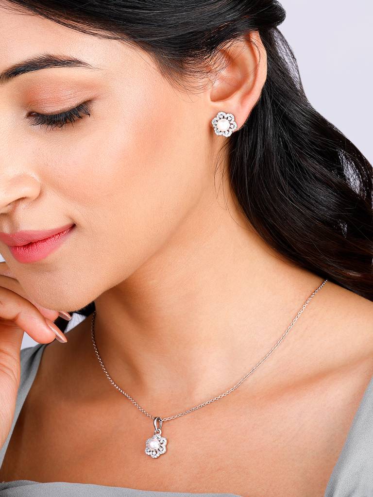 Giva 925 Sterling Silver Pearl Petal Set