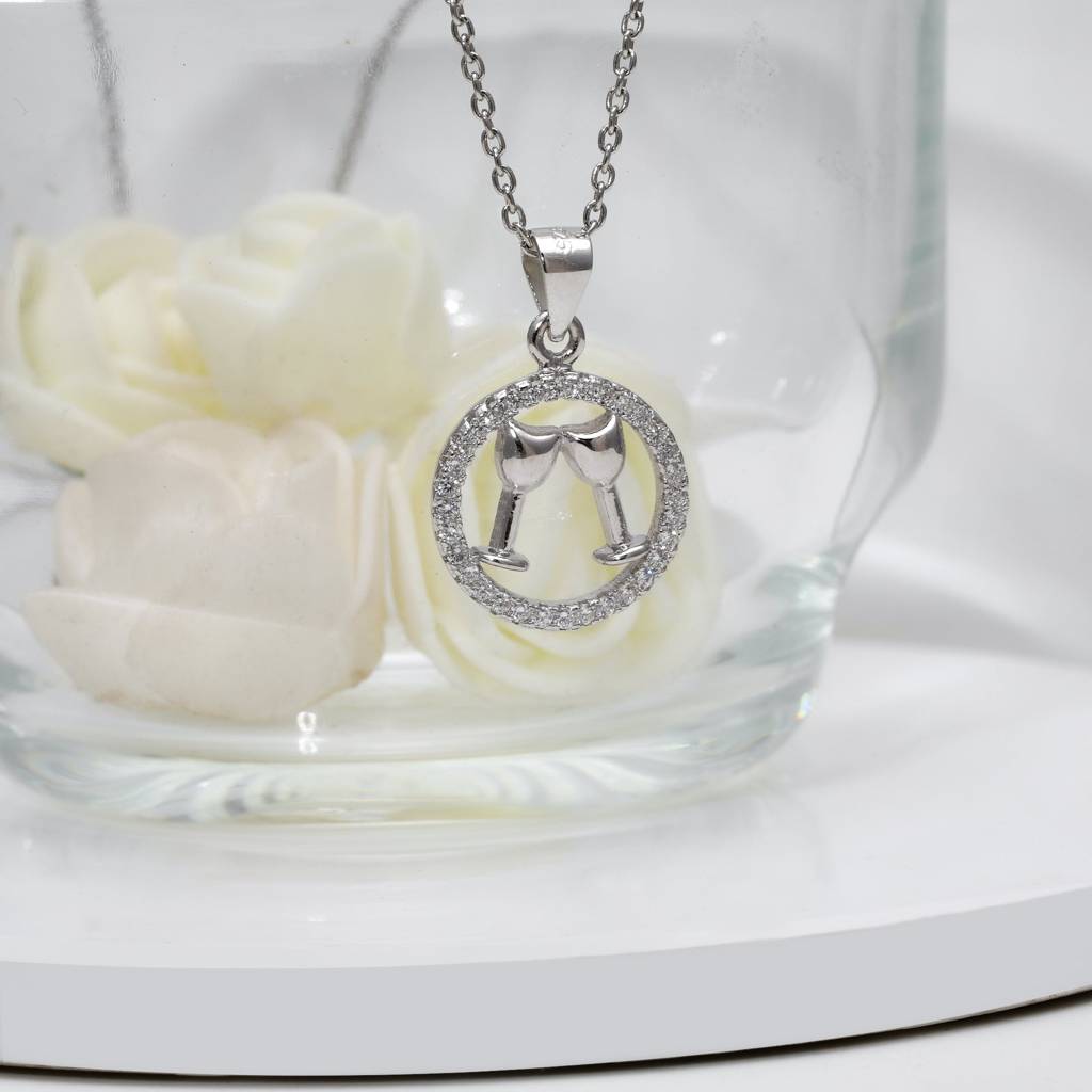 Silver Celebration Pendant With Link Chain : PD0212