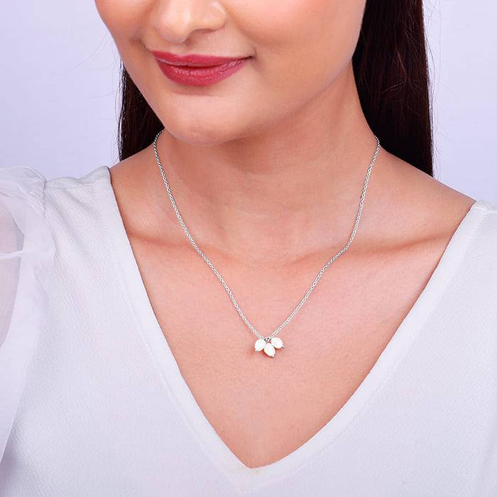 Giva 925 Silver Pearl Trio Necklace : PD02165