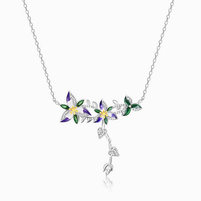 Giva 925 Silver Bhumi Silver Trillium Necklace : PD02271