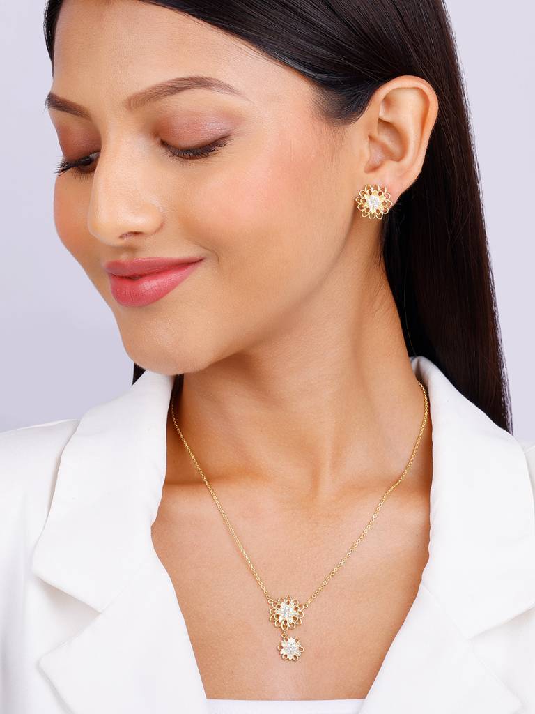 925 Silver Golden Blooming Flower Set Of Two For Women And Girls : PD02283ER0292
