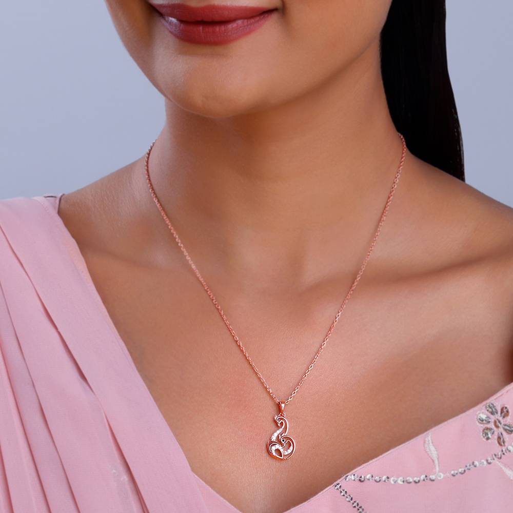 Giva 925 Silver Rose Gold Mridul Mor Pendant With Link Chain : PD02508