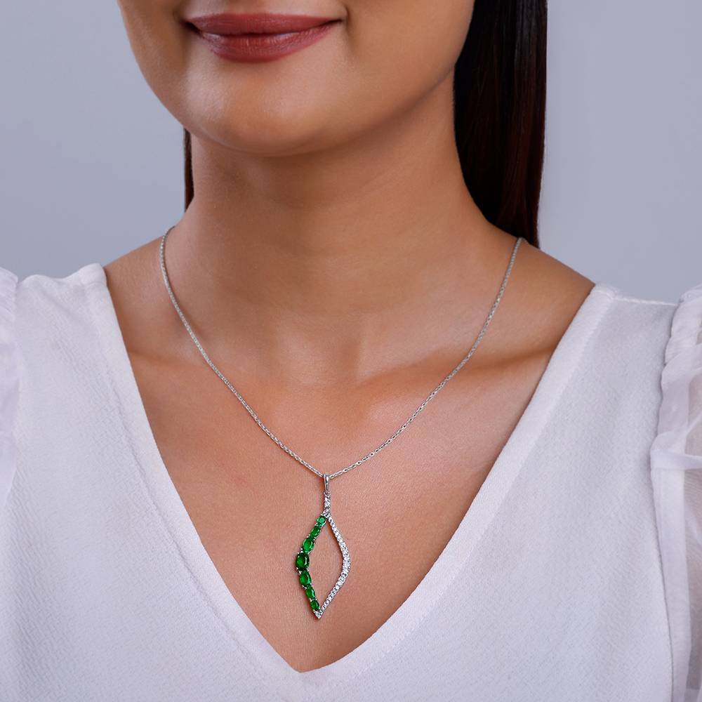 925 Silver Remarkable Pendant With Link Chain| Necklace To Gift Women & Girls : PD02522
