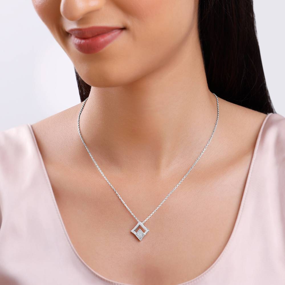 925 Silver Radiant Rhombus Pendant With Link Chain : PD02585