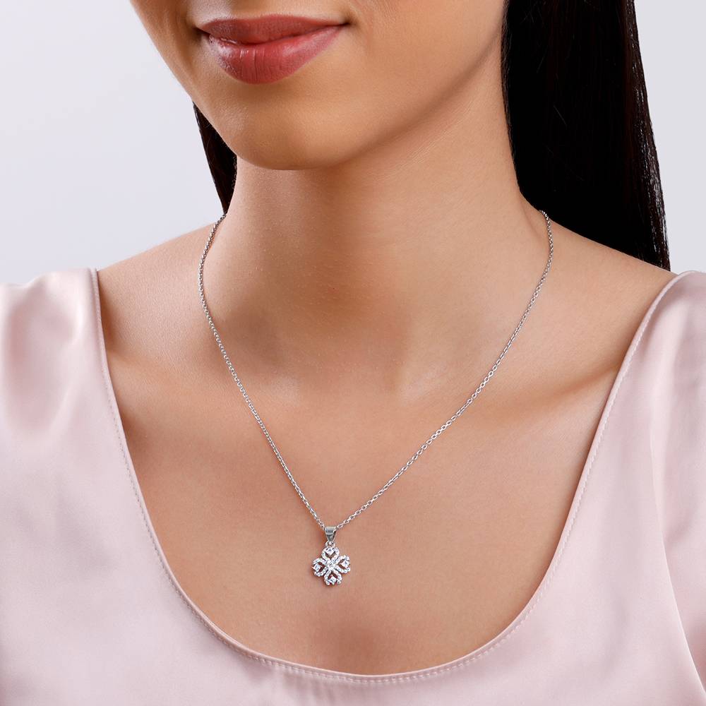 925 Silver Trendy Clover Pendant With Link Chain : PD02587