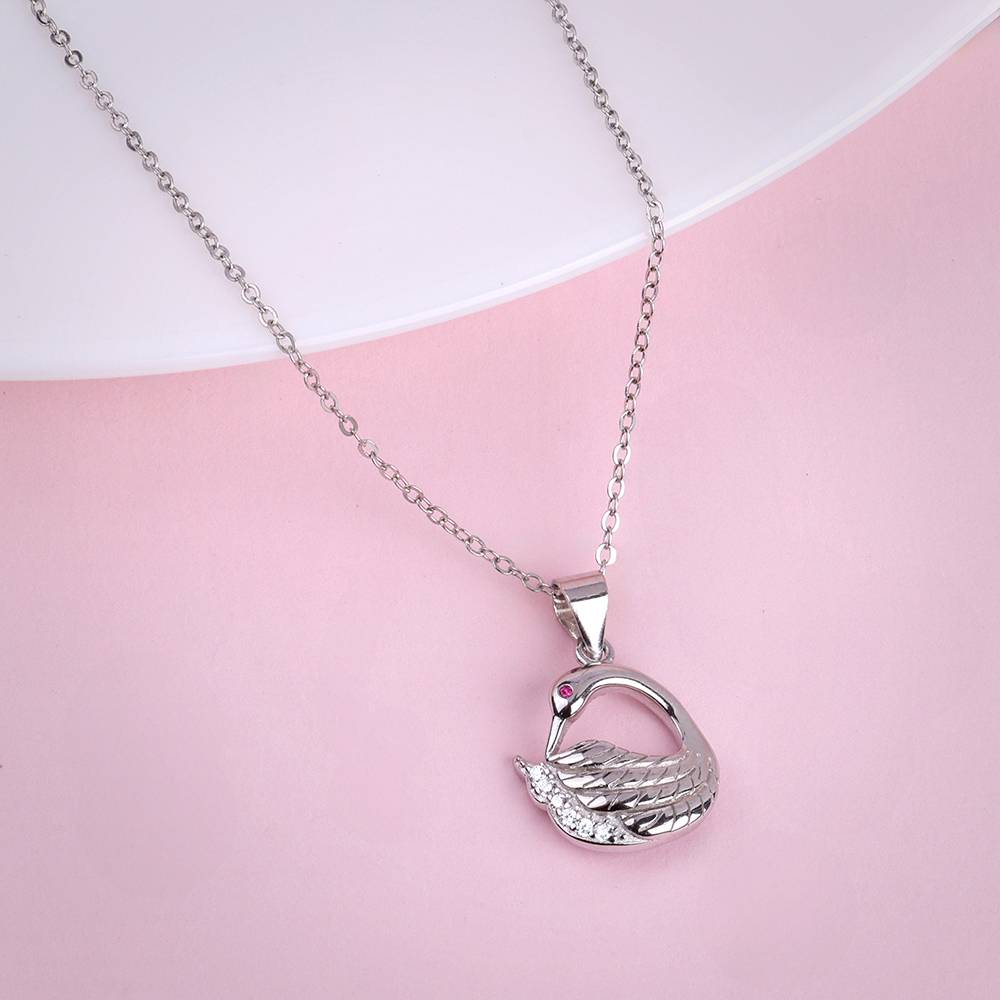 925 Silver Classy Swan Pendant With Link Chain : PD02588