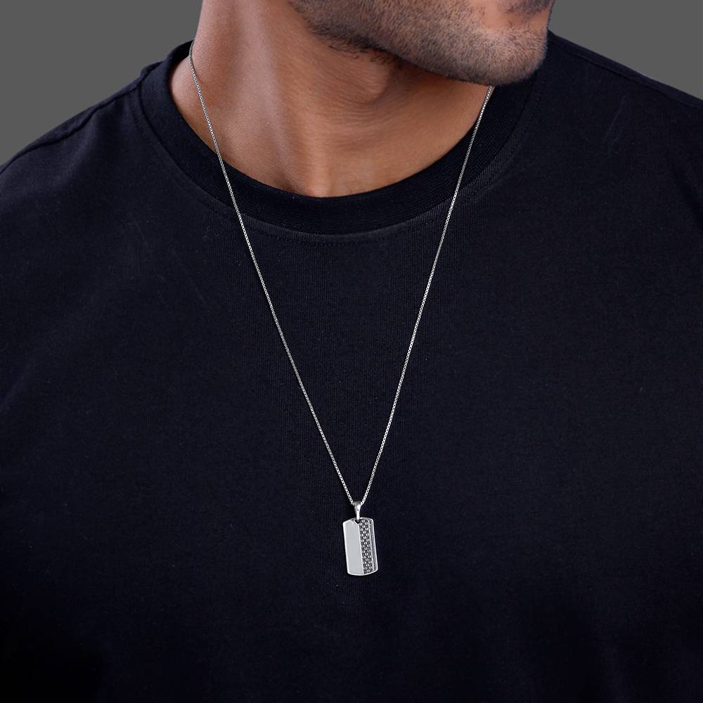 925 Oxidised Silver Admiring Pendant With Box Chain : PD02727