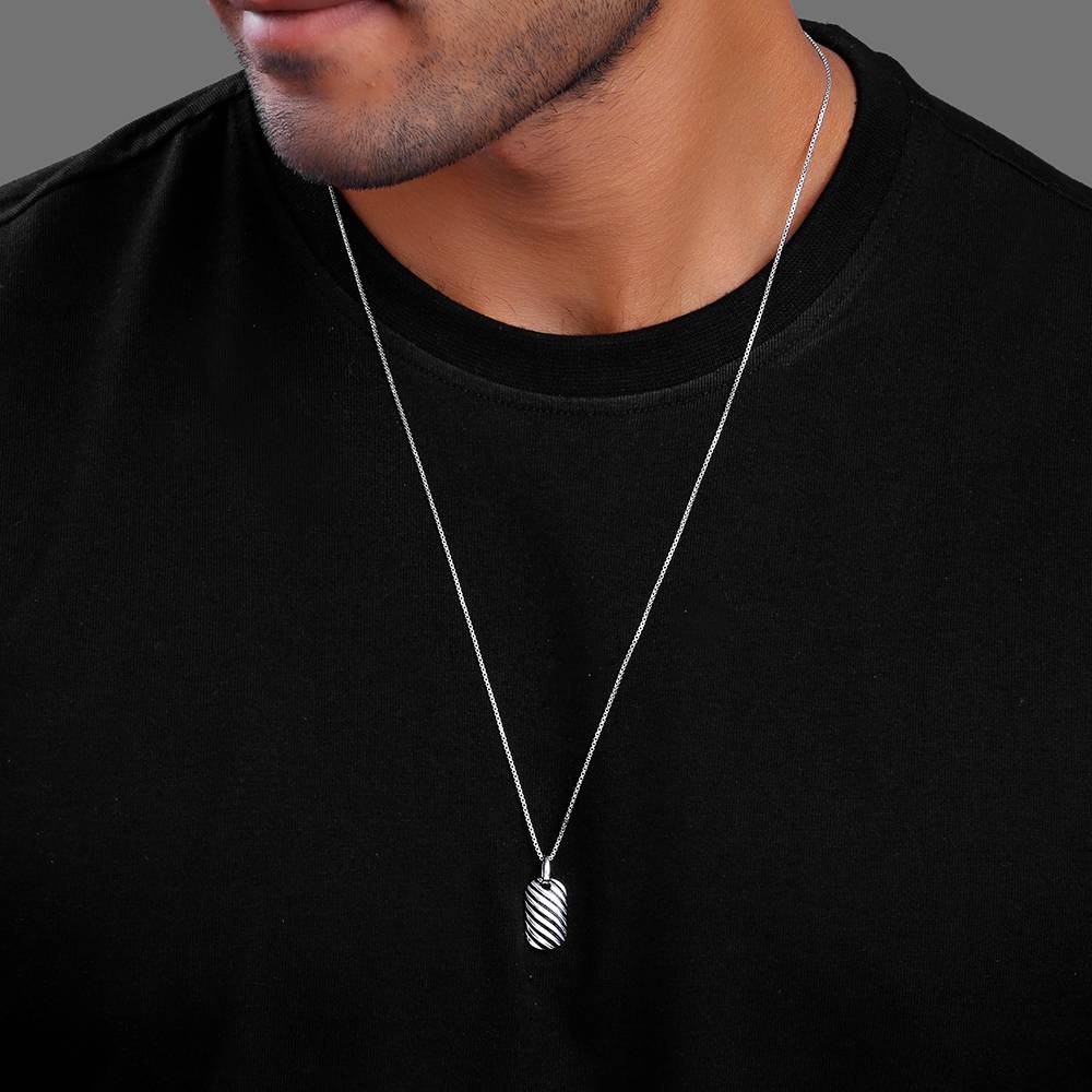 925 Oxidised Silver Stylish Pendant With Box Chain : PD02730