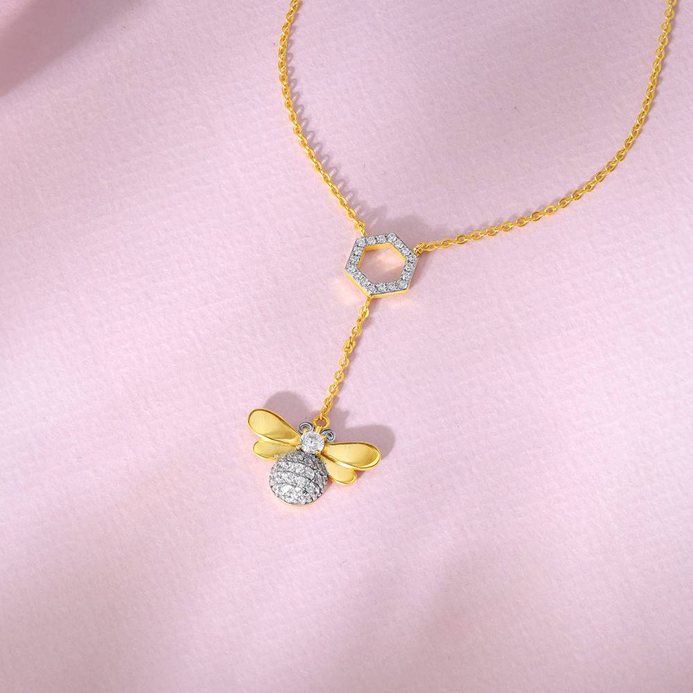 Giva 925 Silver Golden Queen Bee Lariat Necklace| Necklace To Gift Women & Girls | With Certificate Of Authenticity  : PD02743