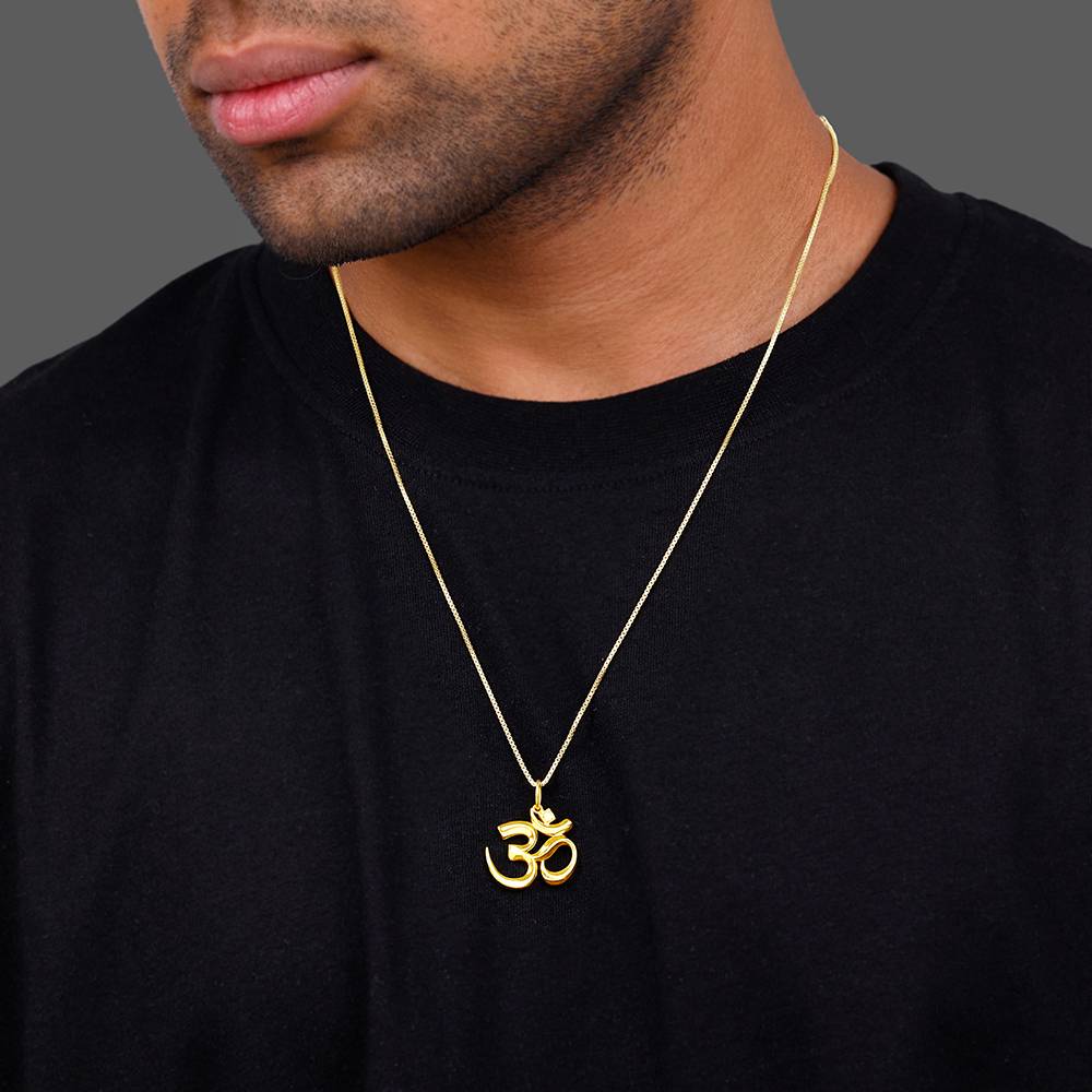 Giva 925 Silver Golden Classic Om Pendant With Box Chain For Him Warranty : PD02802