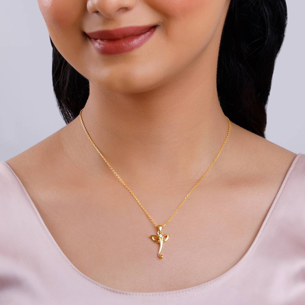 925 Silver Golden Ganesha Trunk Pendant With Link Chain : PD02899