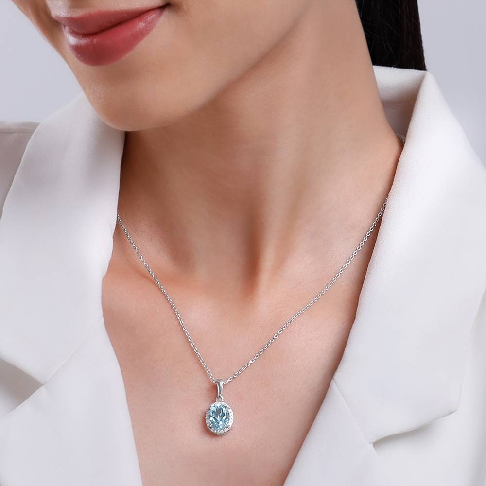Giva 925 Silver Halo Blue Topaz Pendant With Link Chain : PD03045