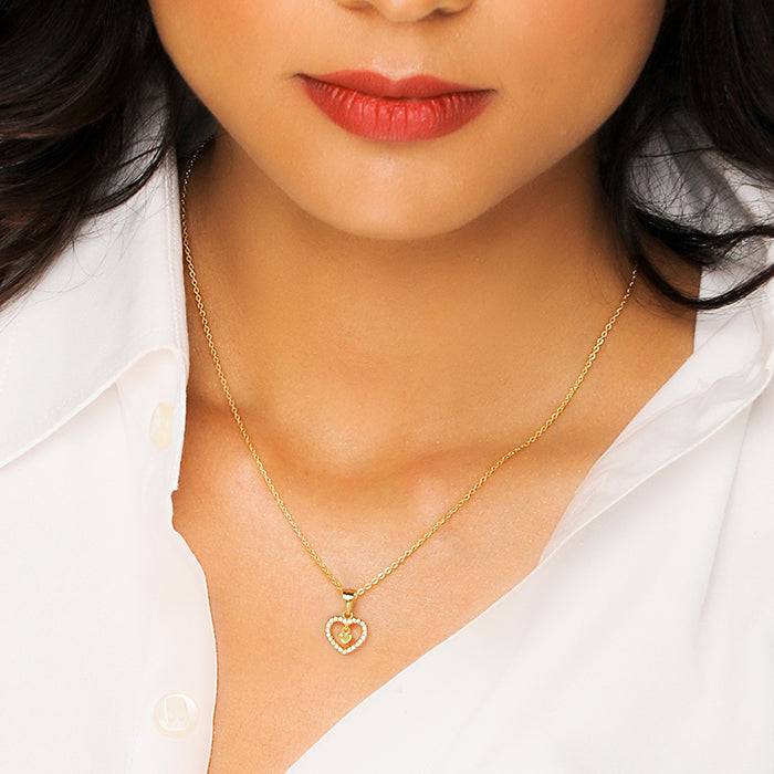 Golden Love Droplet Pendant With Link Chain : PD0502
