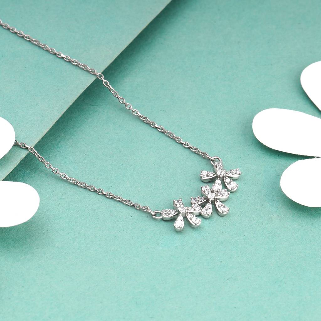 Silver Floral Enchantment Necklace : PD0640