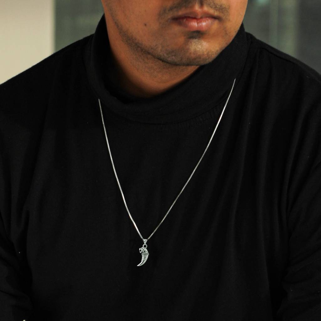Silver Tiger Tooth Pendant With Link Chain For Him : PD0716