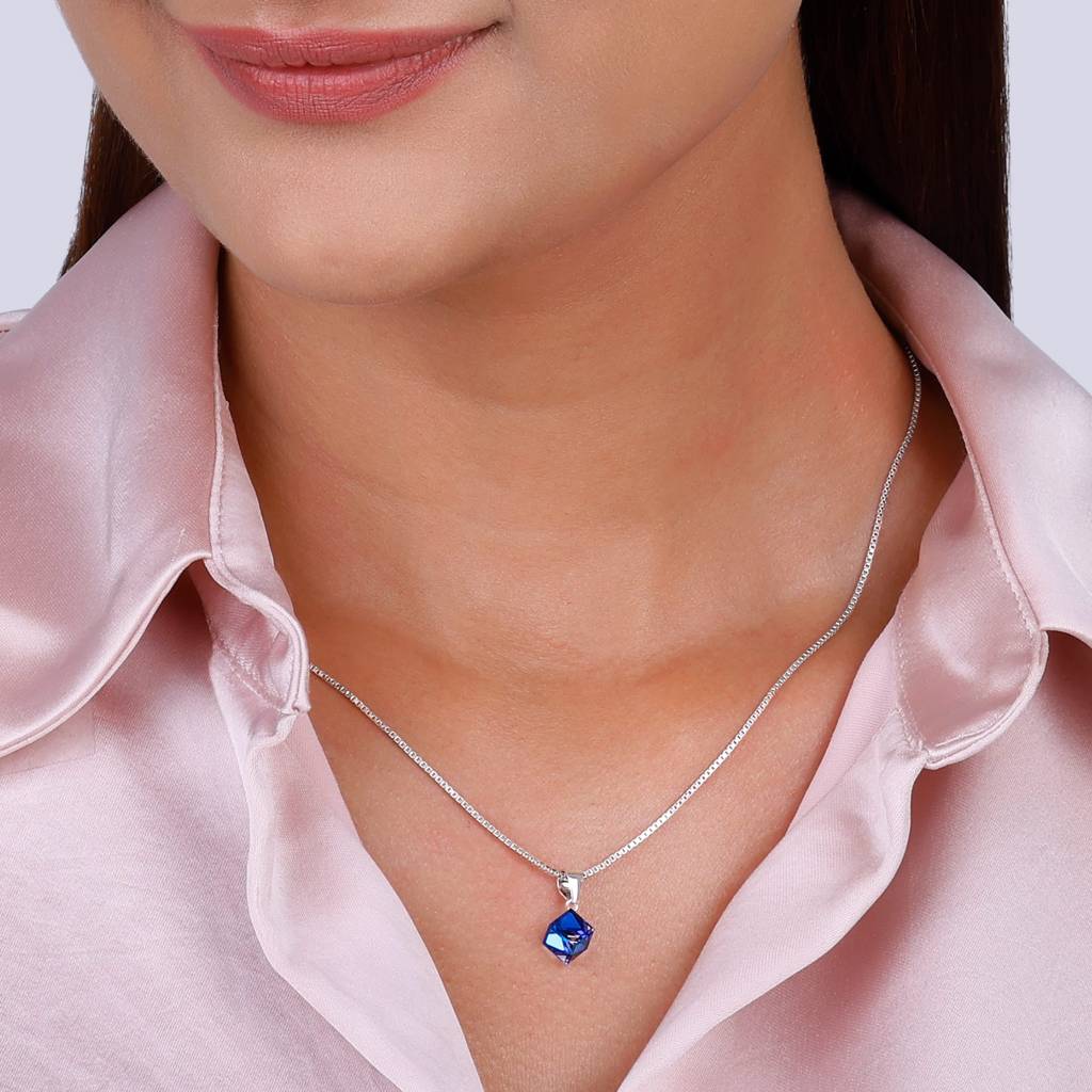 Silver Mystic Prism Pendant With Box Chain : PD086