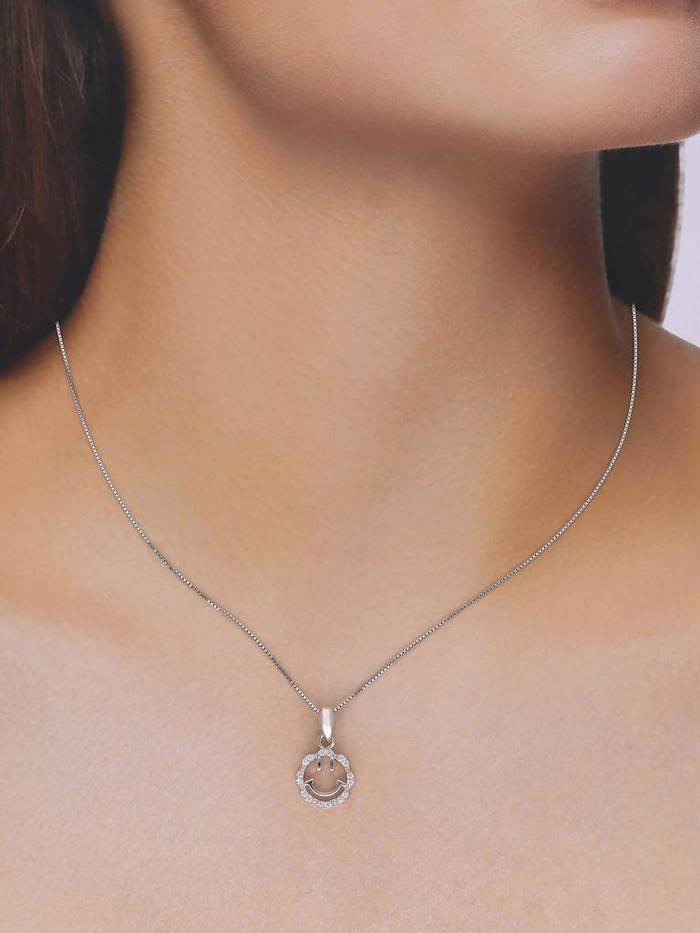 Sterling Silver Smilie Face Silver Pendant With Chain : PDCS87-S-NA