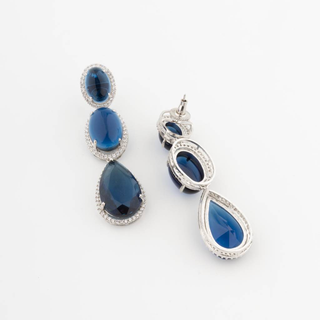 White Finish Zircon & Sapphire Synthetic Stone Necklace Set : VN091