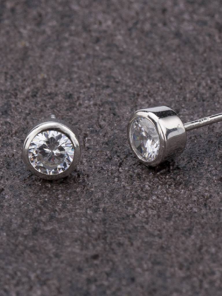 Women 925 Sterling Silver Diamond Shaped Studs Earrings : PM-EARRINGS-011