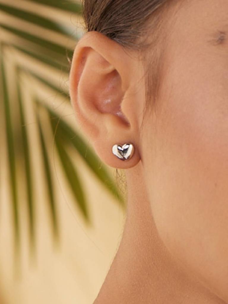 925 Sterling Silver Heart Shaped Studs Earrings : PM-EARRINGS-023