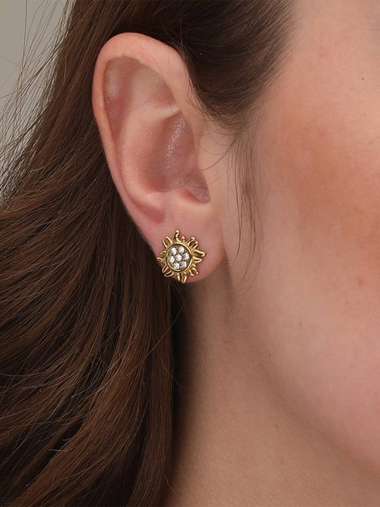 Women Gold-Toned Star Shaped Studs Earrings : PM-EARRINGS-087