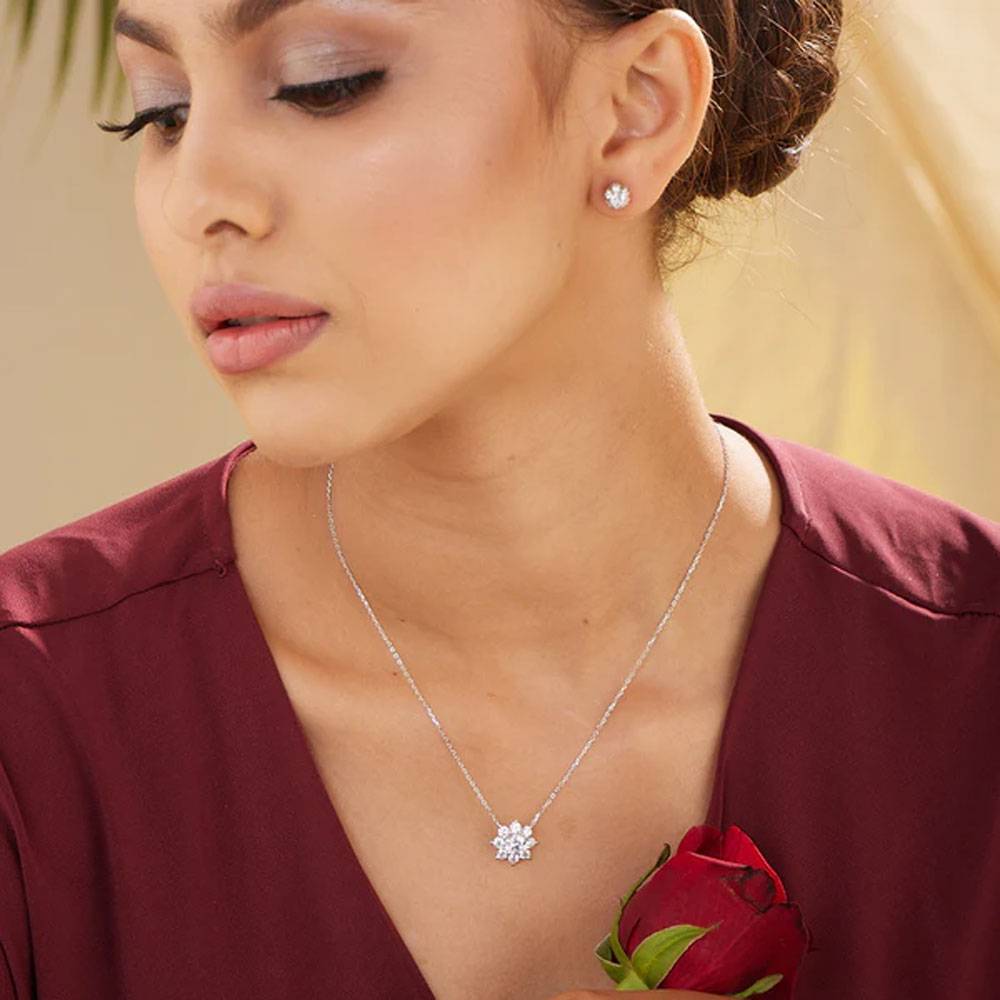 925 Sterling Silver Flower Solitaire Necklace : PM-NECKLACE-008