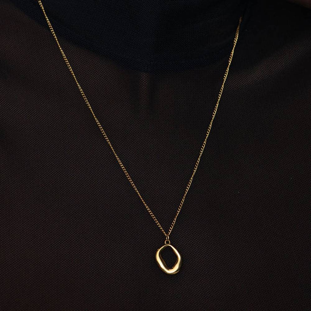 Wobbly Square Necklace : PM-NECKLACE-066