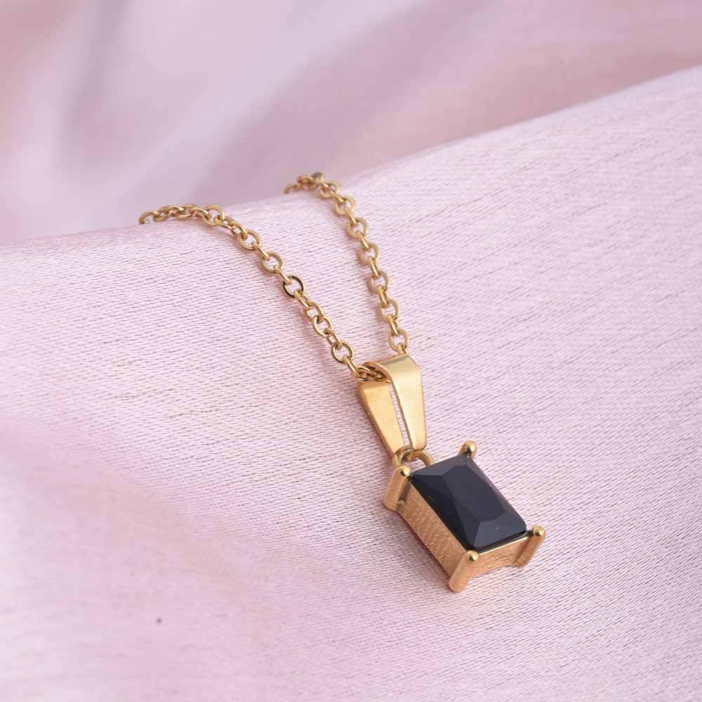 Black Stone Necklace : PM-NECKLACE-213