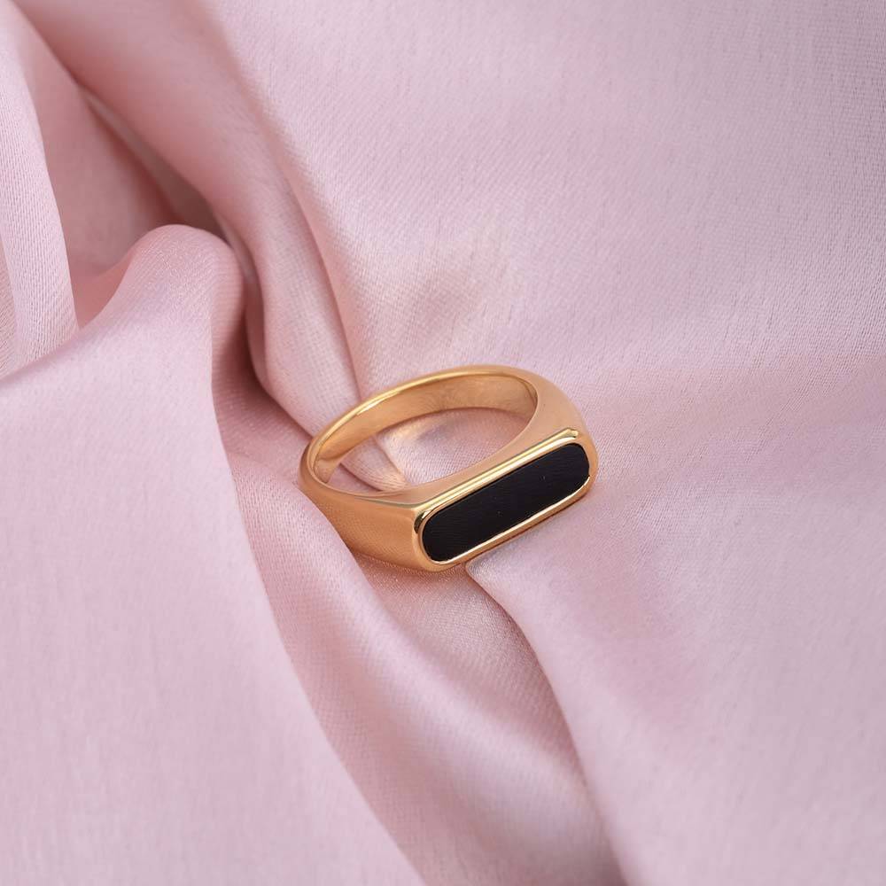 18K Gold-Plated Black Finger Ring : PM-RING-035-7