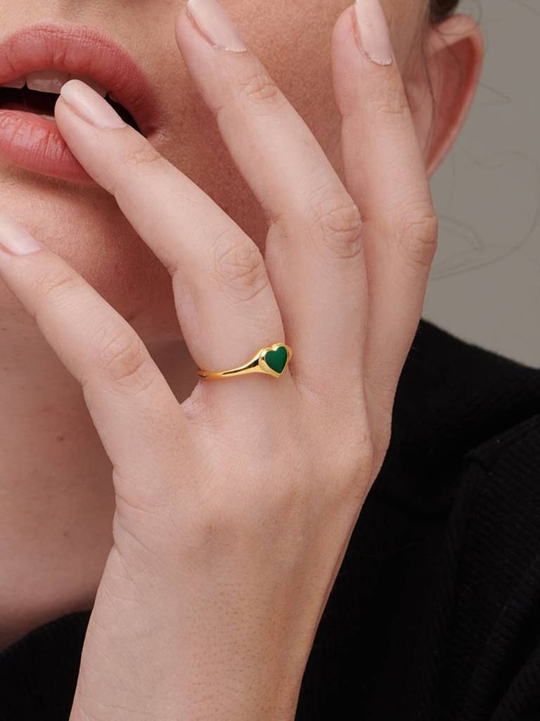 Gold-Plated Green Heart Shaed Design Detailed Finger Ring : PM-RING-039