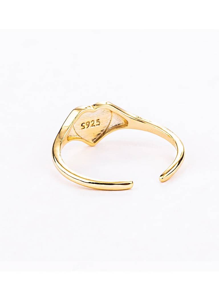 Women 18K Gold Plated Black Onyx-Studded Heart Finger Ring : PM-RING-046