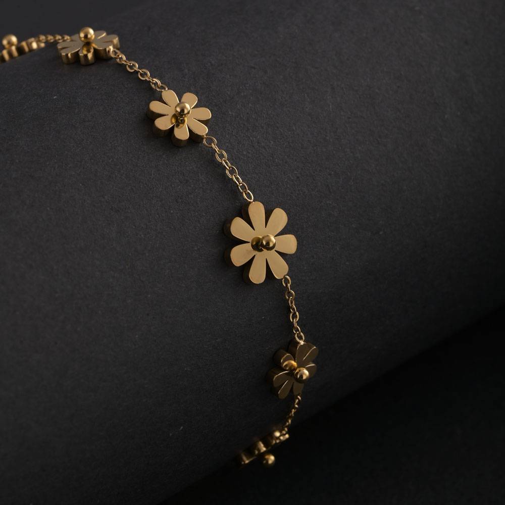 Floral Finesse Anklet : PMW01AN007